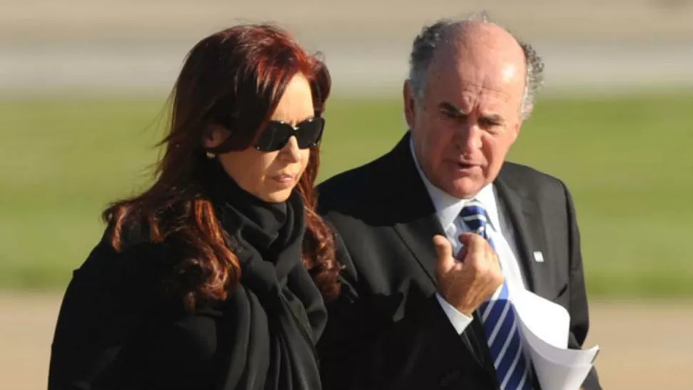 MAL MOMENTO PARA AMBOS. El juez Ariel Lijo le respondió a Cristina Kirchner y dijo que Parrilli sabía de las escuchas.