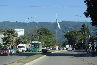 Detuvieron a un empleado por haber organizado un autorobo
