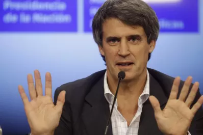 Citan a Prat Gay en la causa por la venta de dólar futuro