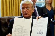 Estados Unidos: medidas de Trump cierran las puertas del país a refugiados y turistas de siete países