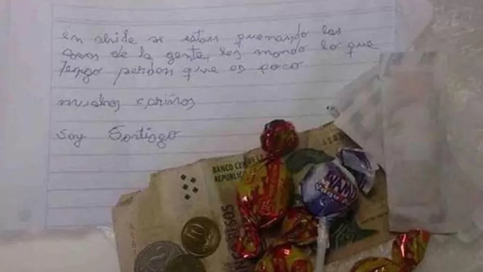 DONACIONES. El menor envió una carta, dinero, caramelos y curitas a los damnificados de Chile. FOTO TOMADA DE INFOBAE.COM