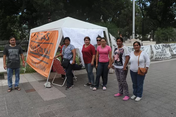Tras 17 días en la plaza, levantaron la carpa