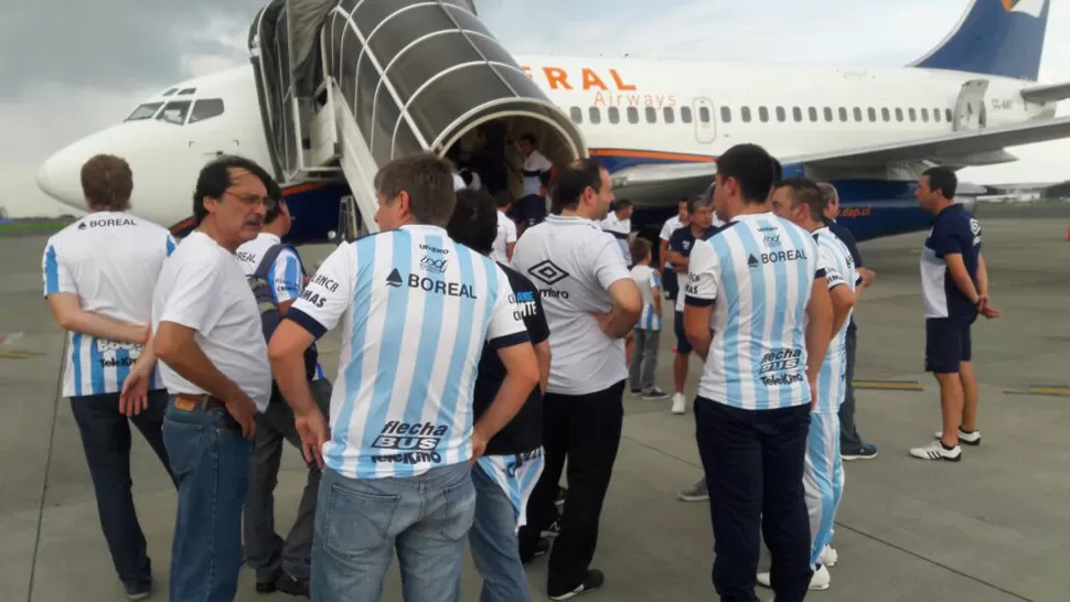 La aerolínea chilena busca desligarse del escándalo del viaje de Atlético
