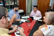 Una moza denunció a un edil tras una discusión