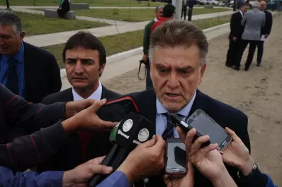 Amaya a Manzur: “si quiere ver las obras debe ir a los pueblos”