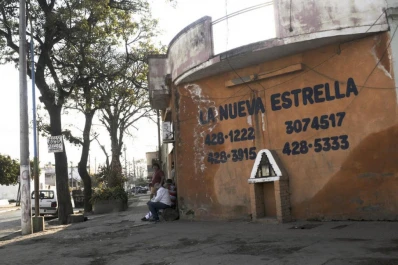 La nueva estrella: una firma al margen de la Ley