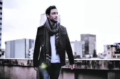 Jueves de amor y celebración norteña en la primera noche del Festival del Queso