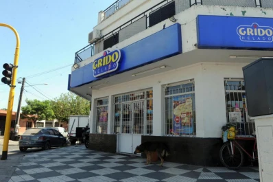 Asaltan por quinta vez una heladería de barrio Floresta