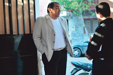 Denunció que le desarmaron el “parripollo” por no pagar la coima