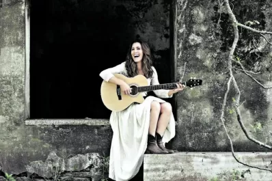 Se va la segunda en Tafí del Valle, con clásicos a puro bombo, guitarra y violín