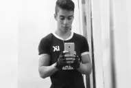 No puedo creer que te hayas ido, bro: los mensajes en Facebook para el chico que cayó al vacío