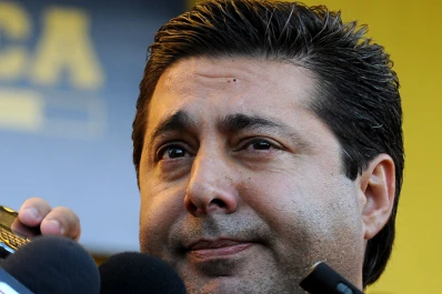 Angelici confía en que el fútbol  se reiniciará el fin de semana