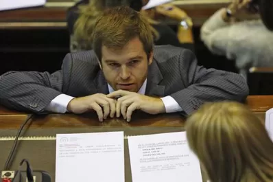 El PRO le pide al FPV que esté a la altura de la circunstancia en la Asamblea Legislativa de mañana