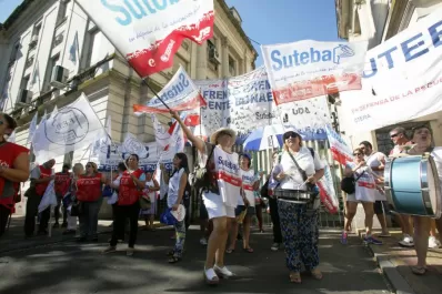 Vidal dijo que, si es necesario, llamará a voluntarios docentes para que dicten clases