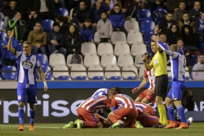 “El Niño” Torres asustó a todos en La Coruña