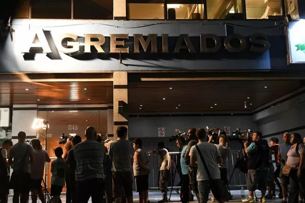 ¿Vuelve el fútbol? Todo lo que pasará este viernes