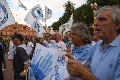 Comienza la identificación de soldados argentinos muertos en Malvinas