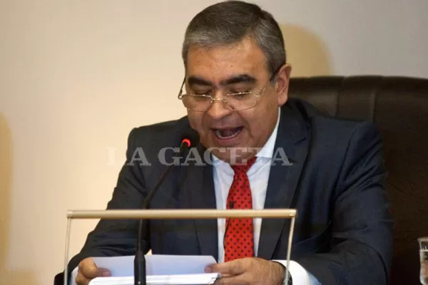 Un veto de Alfaro ofusca al bussismo