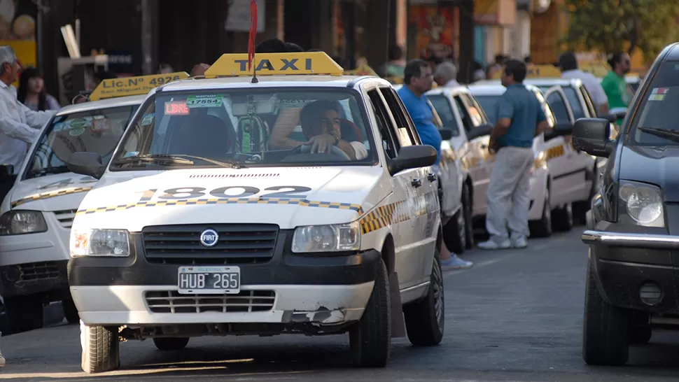 Concejales definen la aprobación del “blanqueo” para taxistas