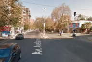 Un motochorro robó una cartera, chocó con otra moto mientras huía y lo atraparon