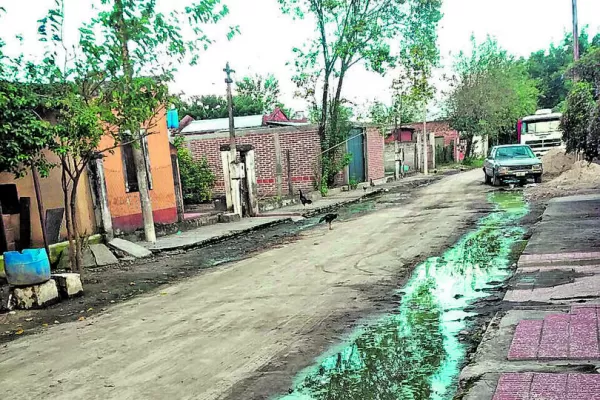 En La Trinidad reclaman obras de cordón cuneta
