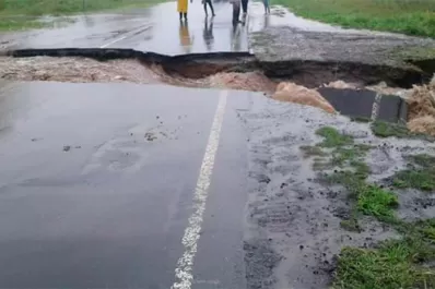 El agua rompió la ruta 38 en La Cocha: hay cuatro pueblos aislados