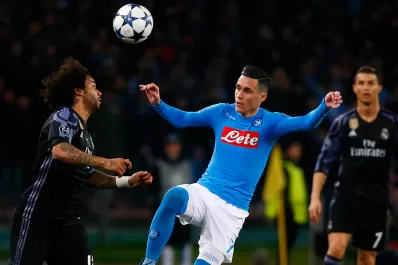 Real Madrid venció a Napoli y pasó a cuartos de final