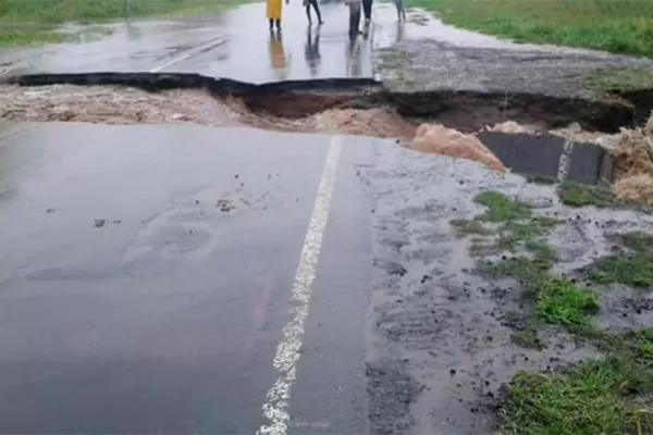 El agua rompió la ruta 38 en La Cocha: hay cuatro pueblos aislados