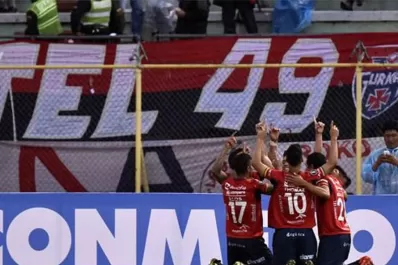 Jorge Wilstermann le dio una lección a Peñarol