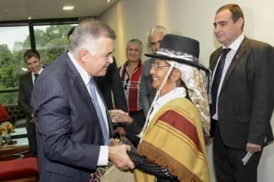 Las paritarias condicionarán el incremento para los legisladores