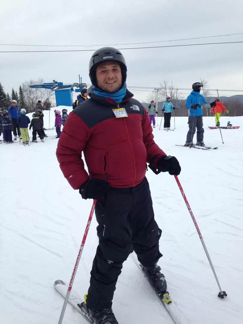 ENTRE NIEVE Y EMPANADAS. Así transcurre la vida de Pablo en Canadá.    