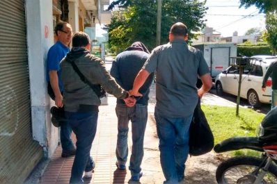 Estaba prófugo por un homicidio y lo atraparon por recuperar una seña en la inmobiliaria