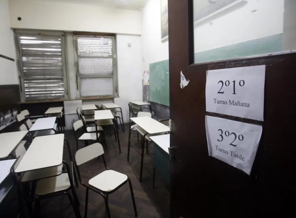 AULAS VACÍAS. La adhesión al paro docente en las escuelas de La Plata fue total: sólo el viernes se dictaron clases.  dyn