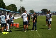 Lavallén paró al equipo que saldría a la cancha ante Peñarol