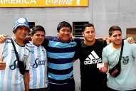 Unos 600 hinchas de Atlético ya llegaron a Montevideo