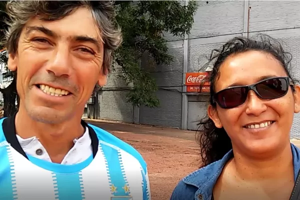 Video: una tucumana lo conquistó y ahora alentará a Atlético