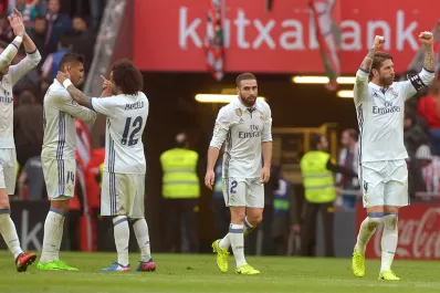 Real Madrid superó a Athletic y se aseguró la cima