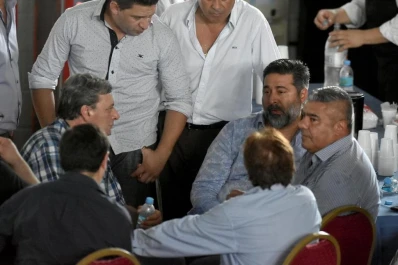 El poder en las sombras