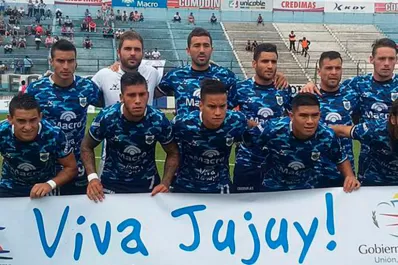Jugadores de Gimnasia de Jujuy fueron amenazados violentamente por la barrabrava