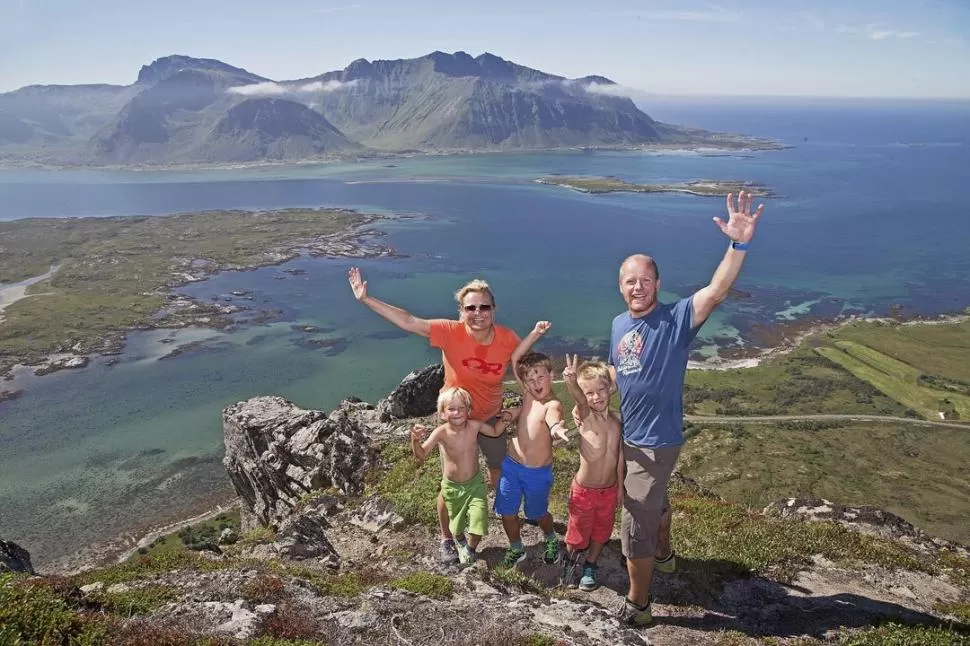 SIN SOBRESALTOS. Los noruegos disfrutan de la naturaleza tanto como de su vida casi sin preocupaciones. 