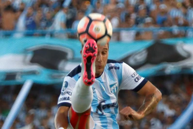 Atlético sufre por todo tipo de contratiempos en la defensa