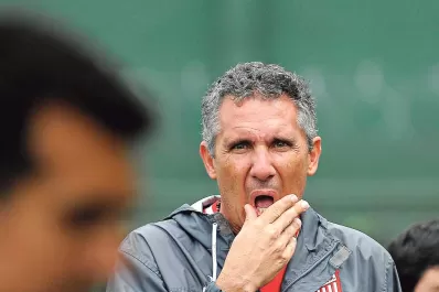 Cagna no piensa en renunciar: los que quieren que me vaya van a tener que esperar