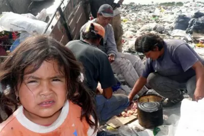 Una familia necesita $13.376 por mes para no ser pobre, según el Indec