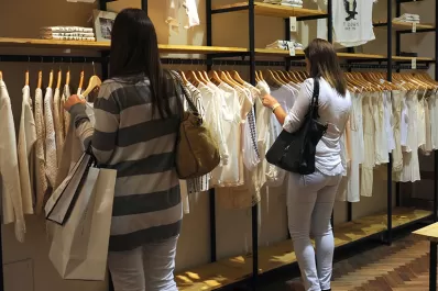 Volverán la cuotas sin interés para revertir la caída del consumo