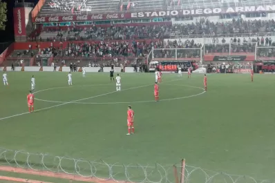 En La Paternal hicieron un minuto de silencio por el Día de la Memoria