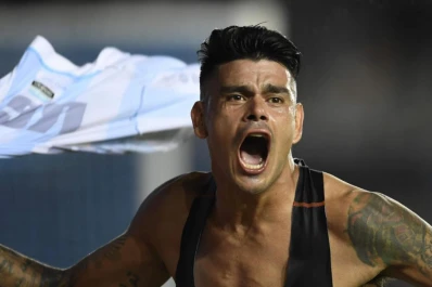 Racing venció agónicamente a Godoy Cruz