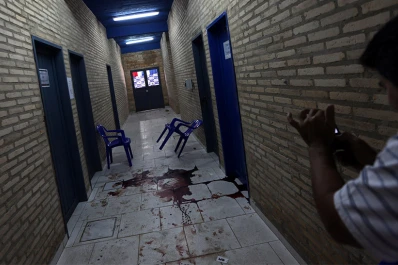 Asesinaron a un joven durante una protesta contra la reelección en Paraguay