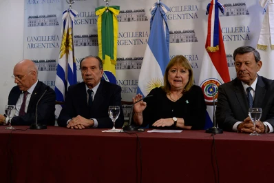 El Mercosur instó a Maduro a asegurar la separación de los poderes