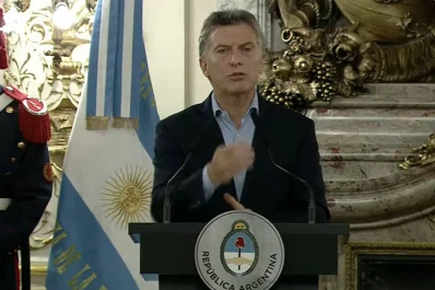 Macri dijo que quienes promueven el paro son mafiosos