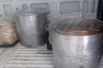 Reclusos y guardiacárceles donaron sus raciones de comida para los inundados